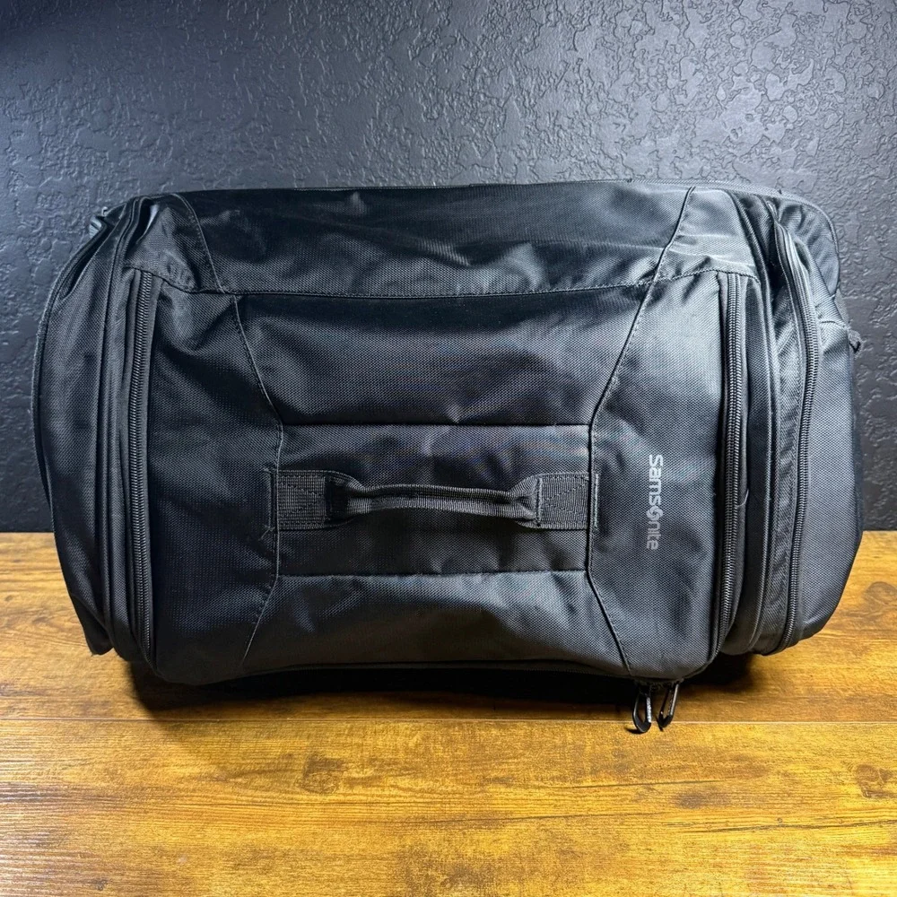 Samsonite 22 Inch Wheeled 1151895 Black Nylon Rolling Duffel Travel Bag Unisex